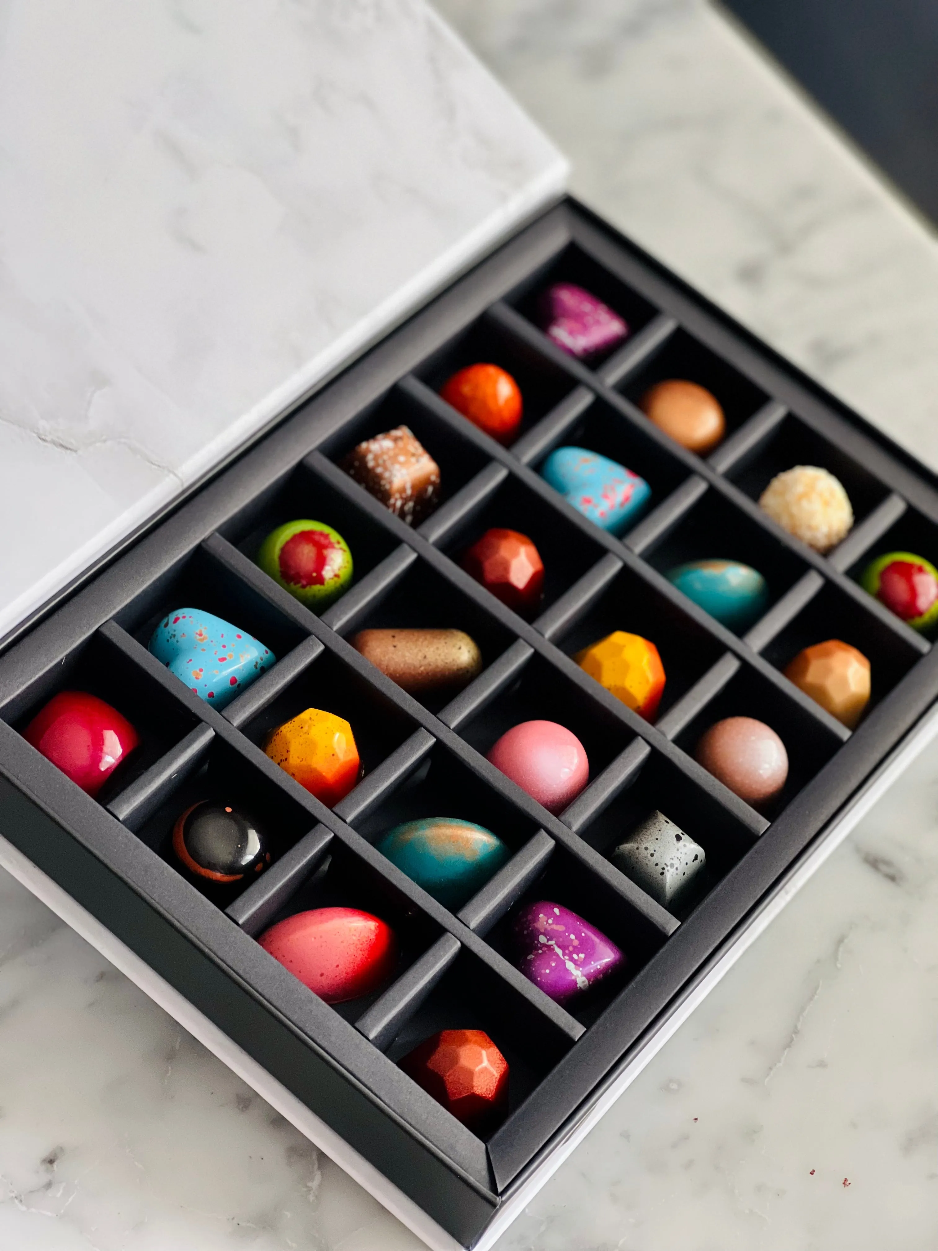 24 Piece Bonbon Gift Box