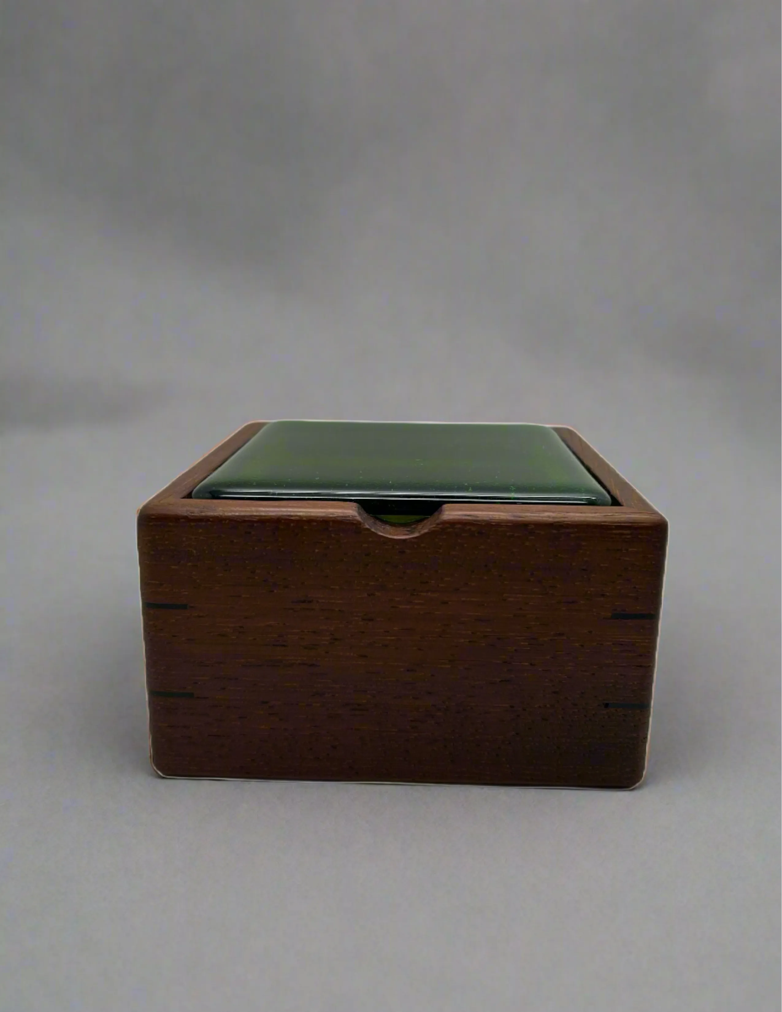 Flexen Iroko box with fused glass lid